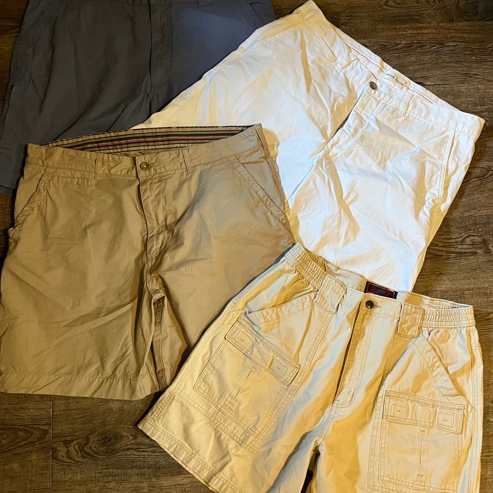 4 Pairs of Men’s Casual Shorts